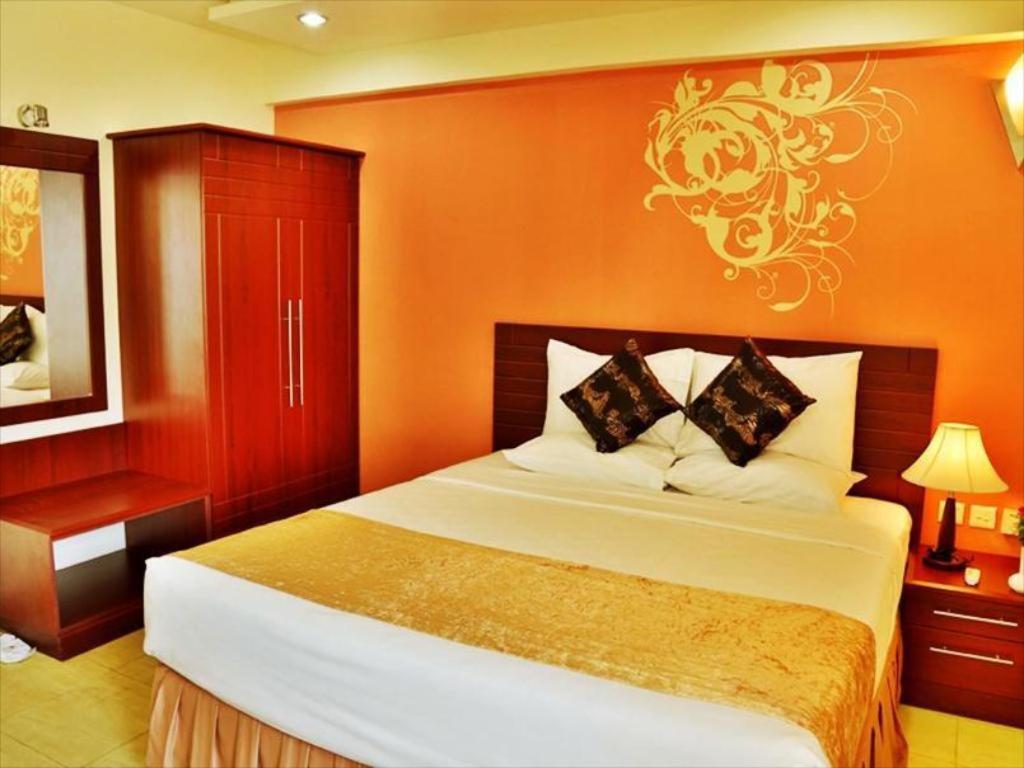 Johny International Hotel