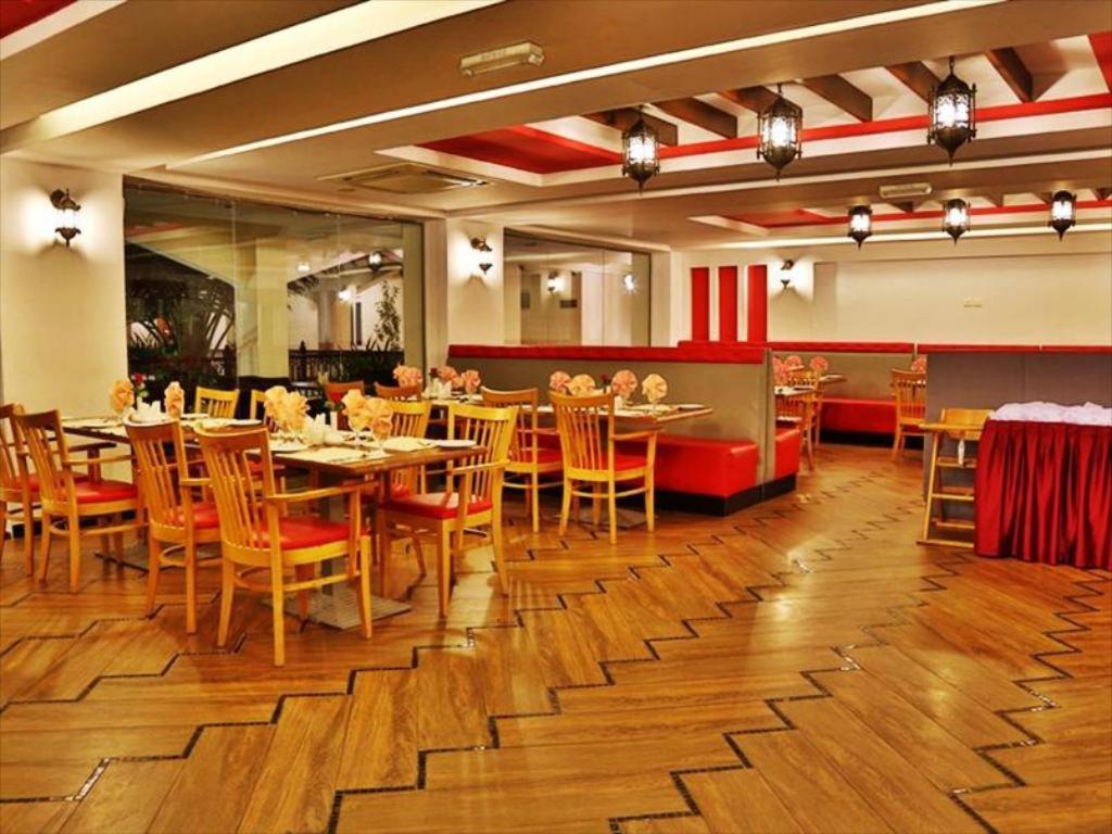 Hotel Johny International 2*